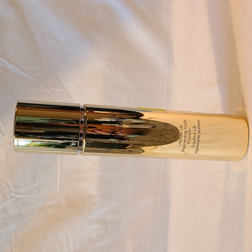 Re-Nutriv Estee Lauder Regenerating Youth